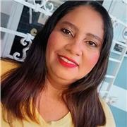 Persona respondable, dedicada y comprometida con la enseñanza y el cuidado de los niños entre edades de 2 a 6 años